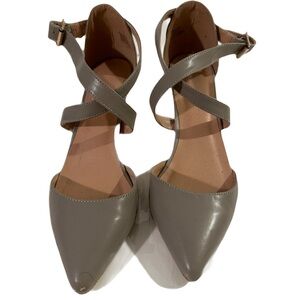 TC 7.5 gray strappy heel with pointed toe